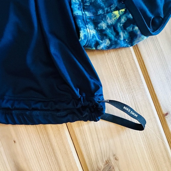 NEW Nike Women’s Earth Dye Layered Tankini Swim Top in Midnight Navy Size Small - Picture 13 of 16